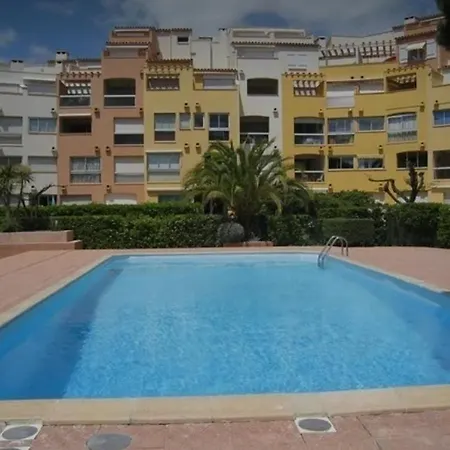 La Capitainerie Apartment *